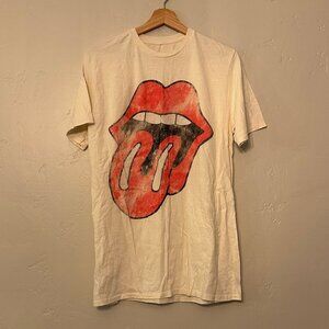 Rolling Stones Classic Distressed Tongue T-Shirt Size Fits like a Small/Medium